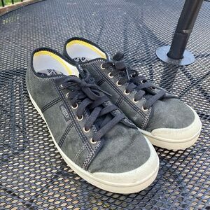 Keen Eldon leather shoes